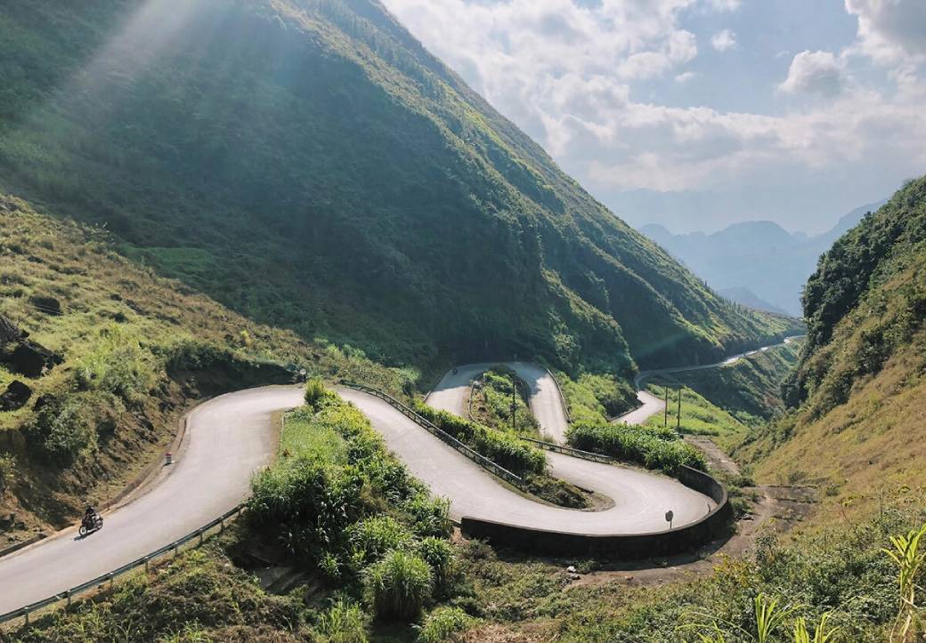 Ma Pi Leng Pass
